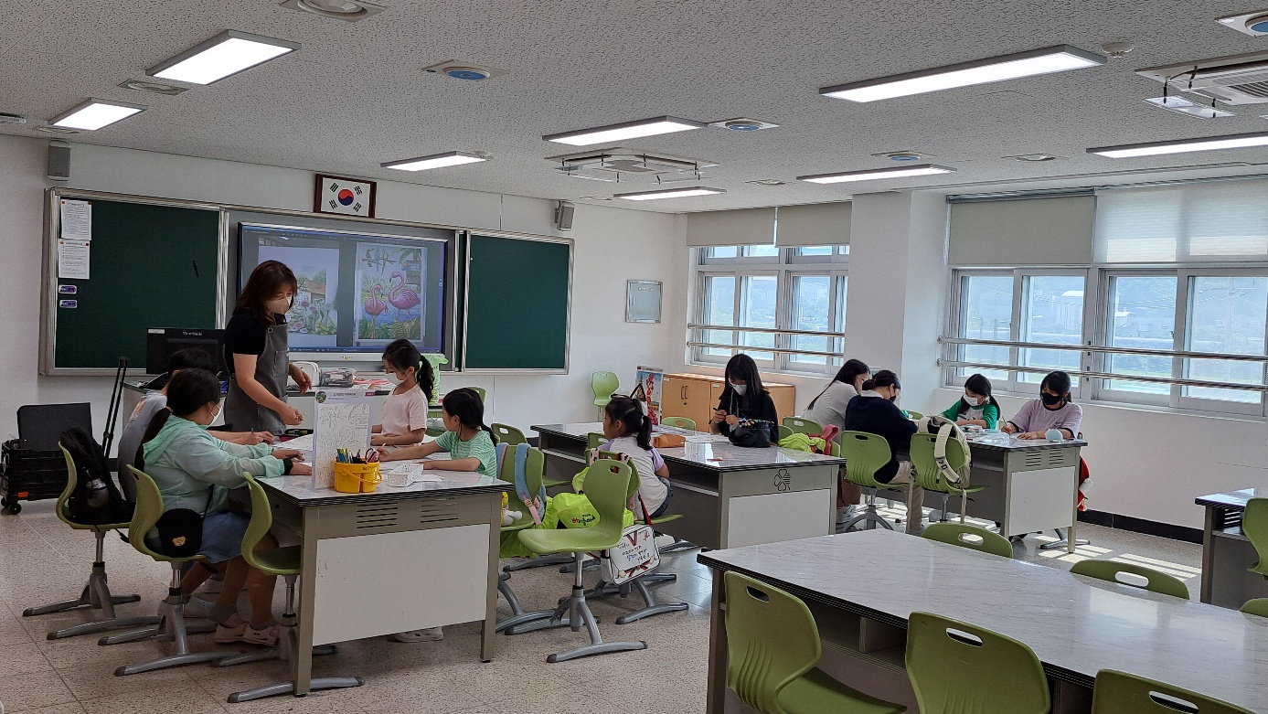 2023년 창의미술과일러스트수채화 공개수업사진.jpg