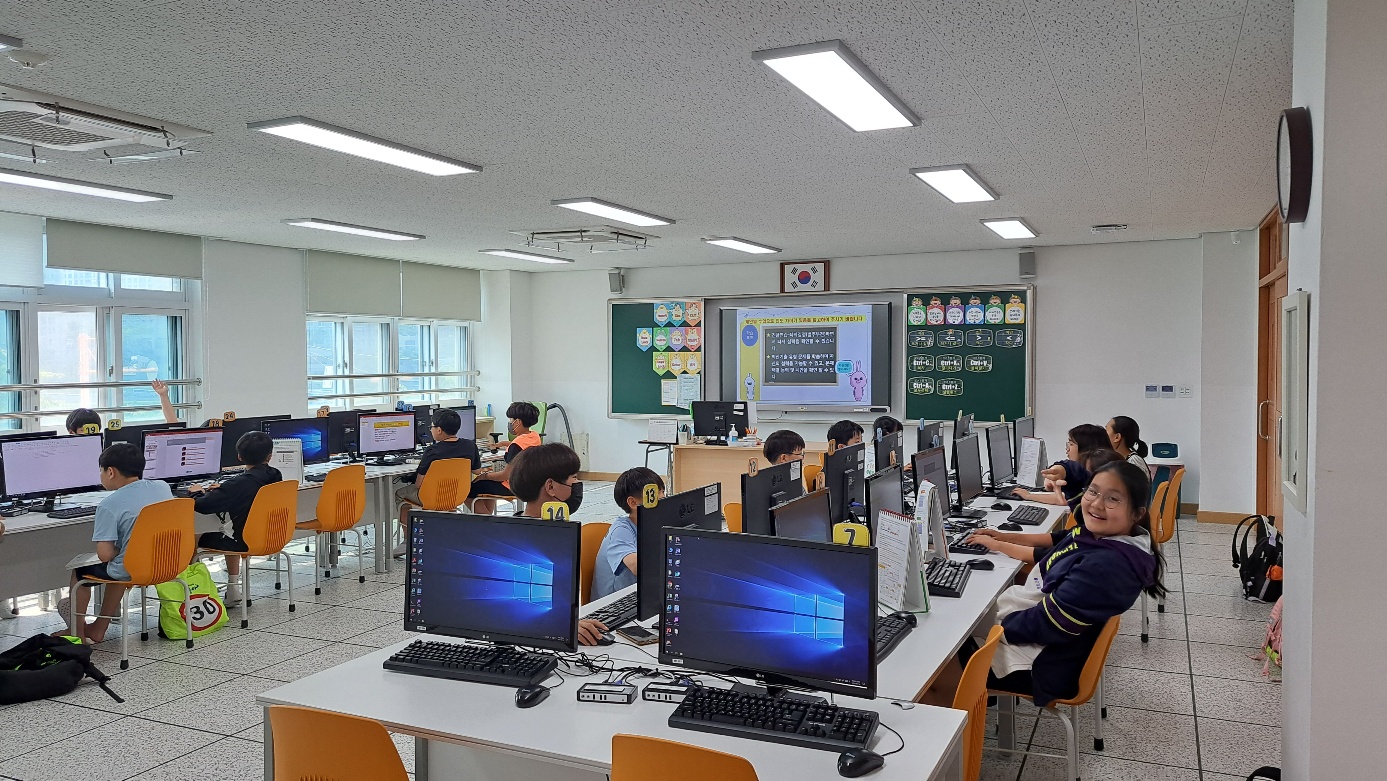 2023년 컴퓨터(수) 공개수업사진-1.jpg