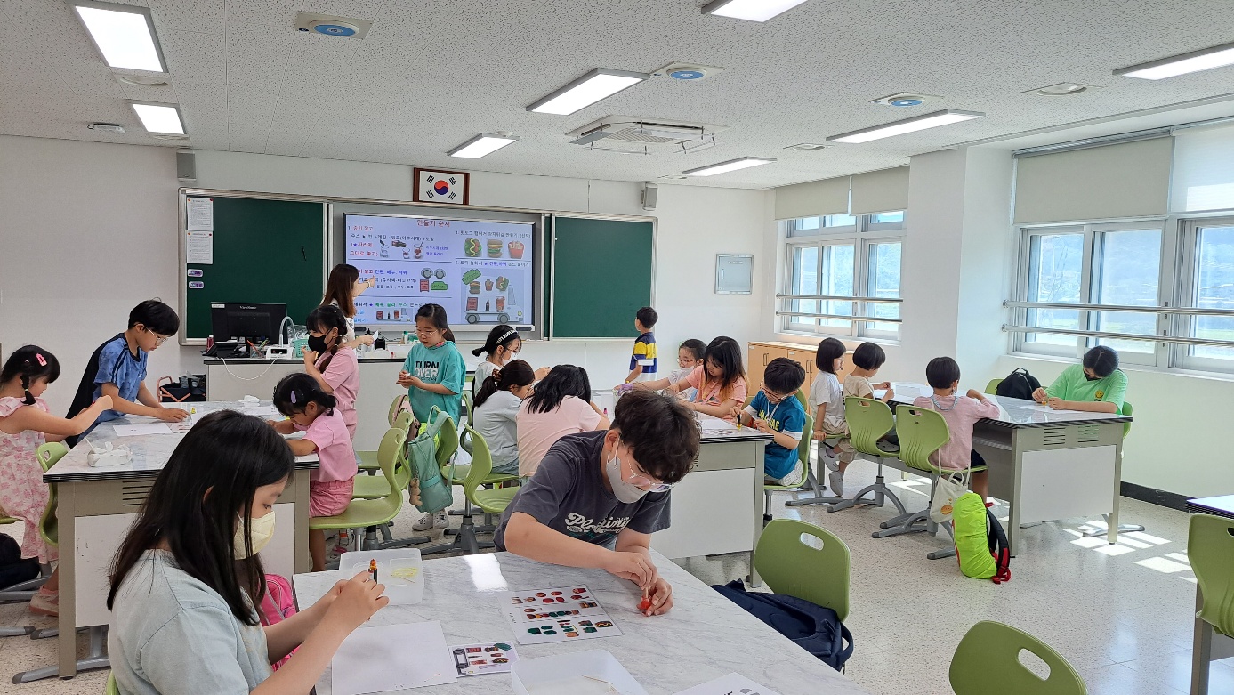 2023년 토탈&쿠키클레이 공개수업사진.jpg